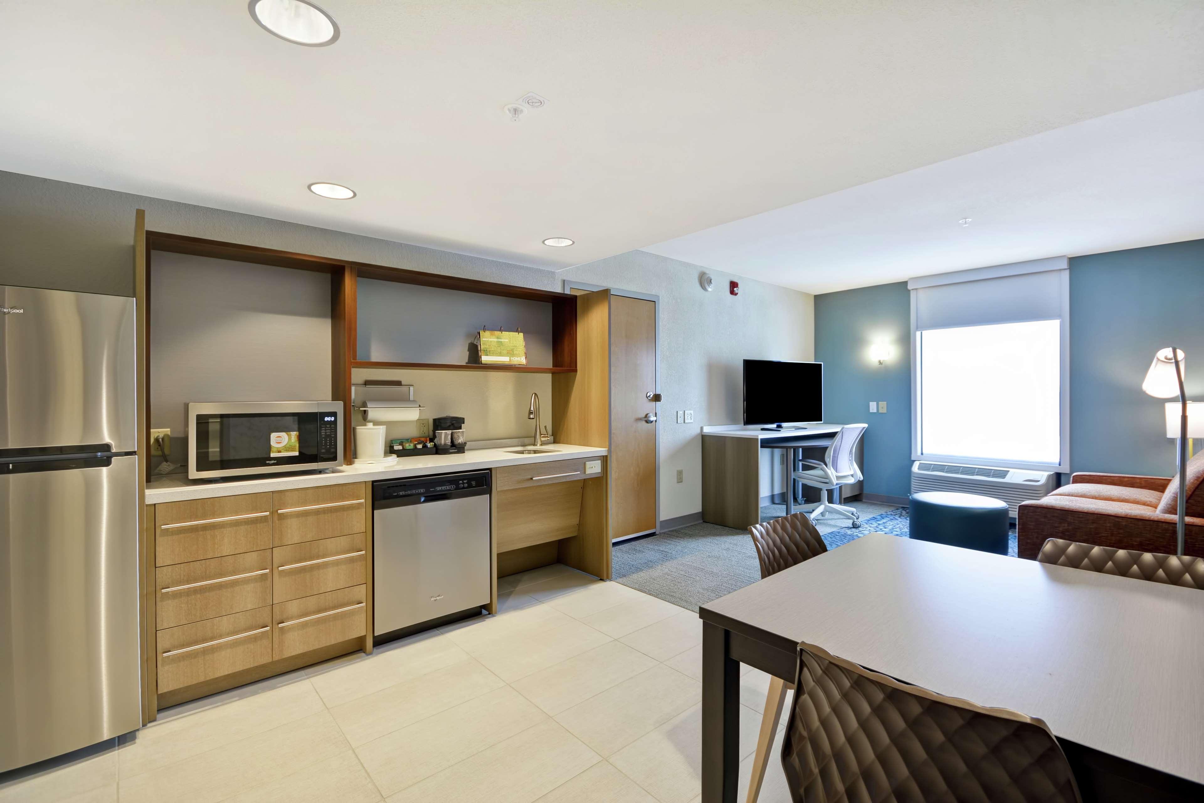 Home2 Suites By Hilton Portland Airport South Portland Bagian luar foto